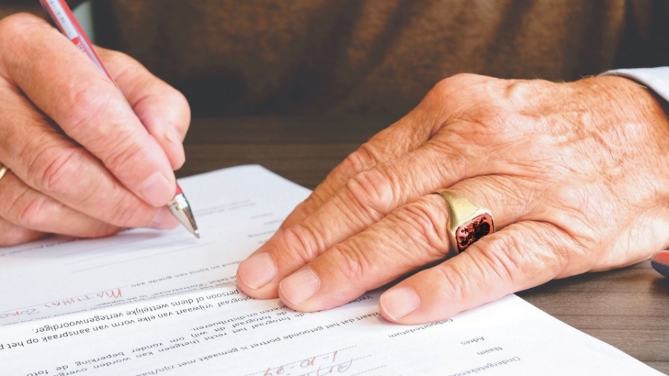 firma di un testamento solidale