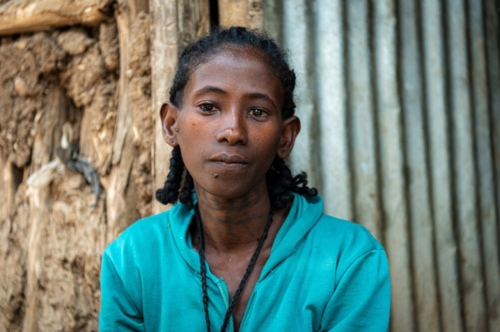 primo piano donna etiope