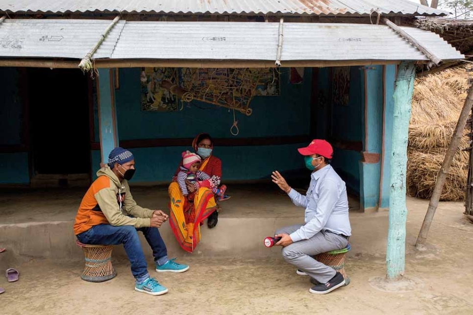 Dilip visita Rabin nel suo villaggio